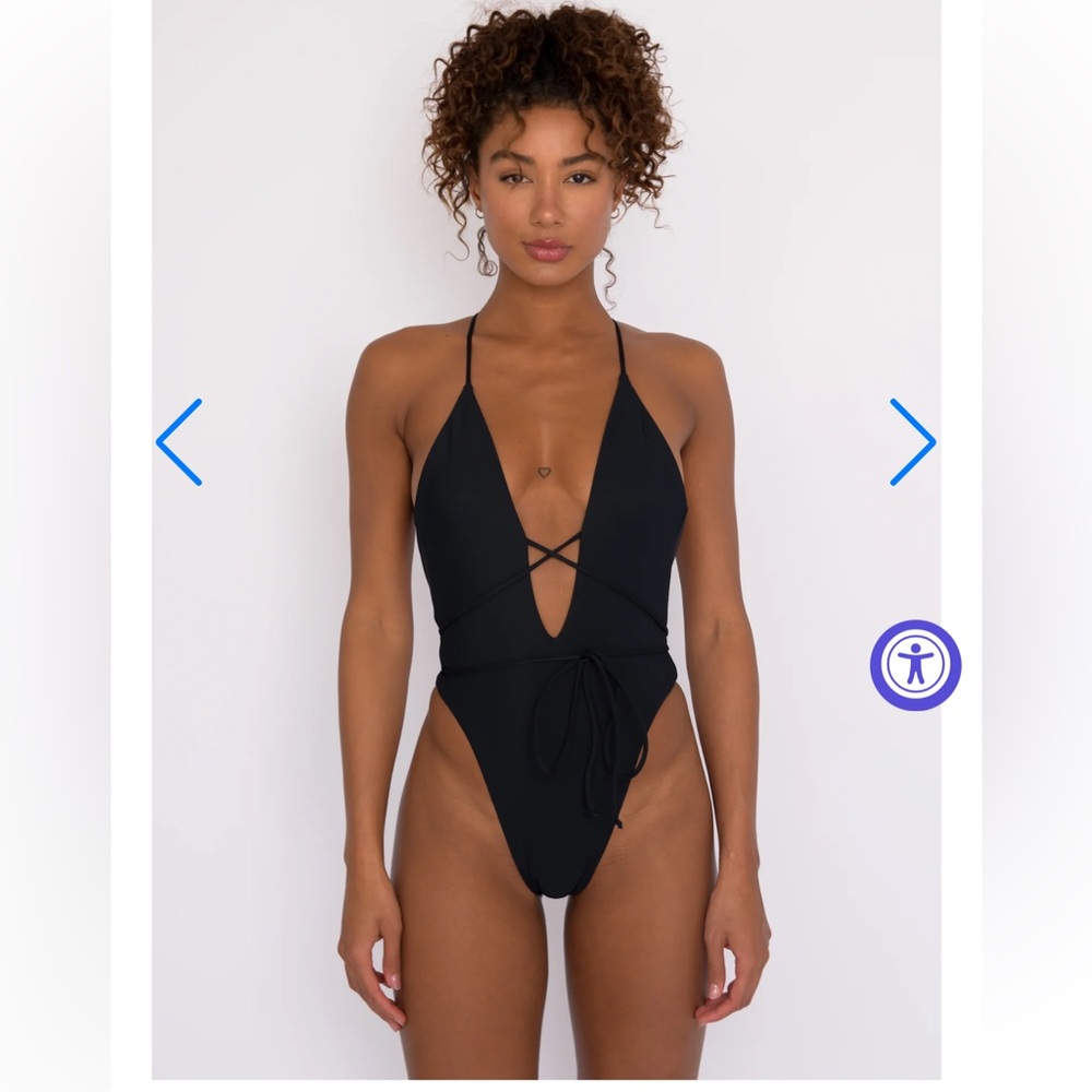 Skatie Lynn One Piece new